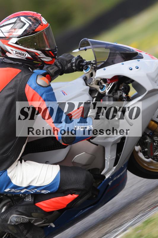 Archiv-2025/05 14.04.2025 Plüss Moto Sport ADR/Freies Fahren/954